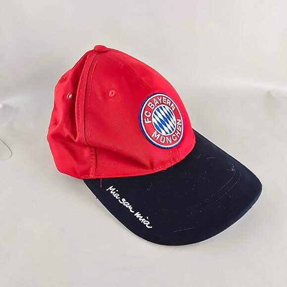 FC Bayern Munchen Hat Mens Red Adjustable Strap Back Soccer Cap Germany Futbol - Picture 1 of 10